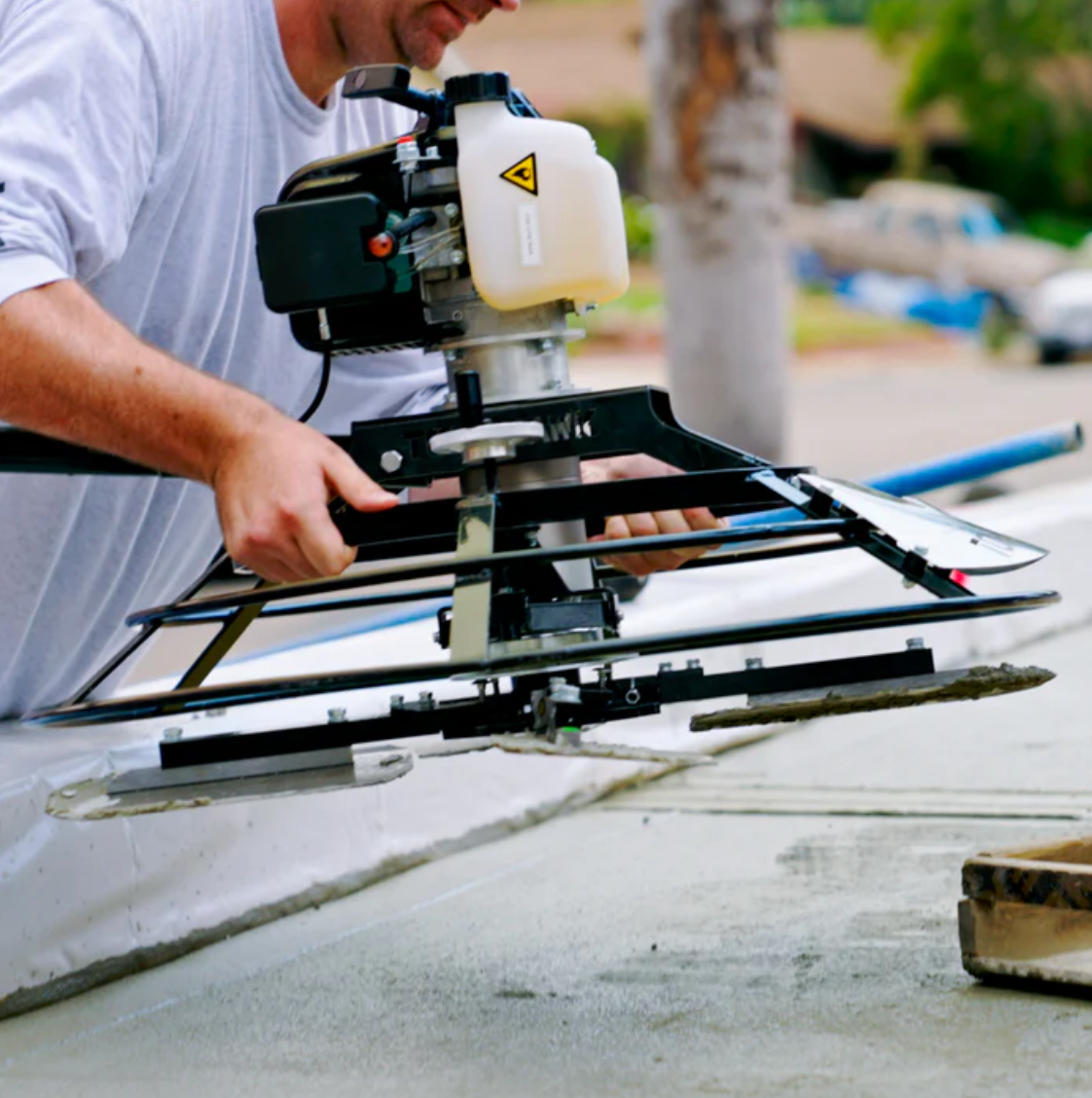 30" Portable Concrete Power Trowel with 18ft Bull Float Handle 37cc Engine